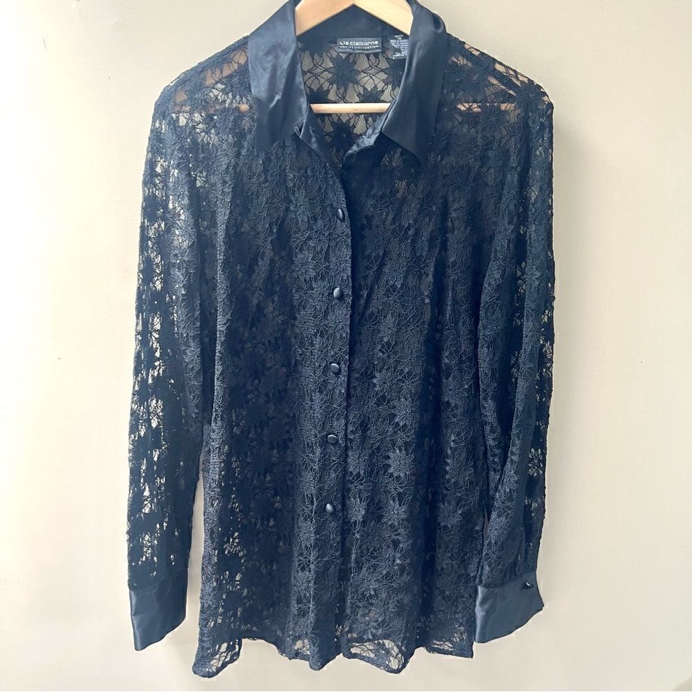 Liz Claiborne lace longline button down top. Size 12